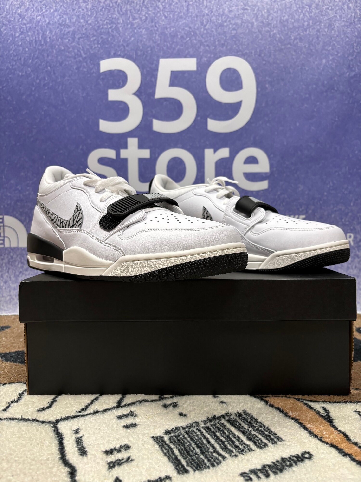 Кроссовки Jordan NIKE AIR JORDAN LEGACY 312 LOW GREY, размер 45, белый