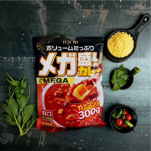 Изображение товара Соус "Готовый карри" Hachi карри неострый, для овощей/мяса/пасты, дой-пак 300 г, Япония