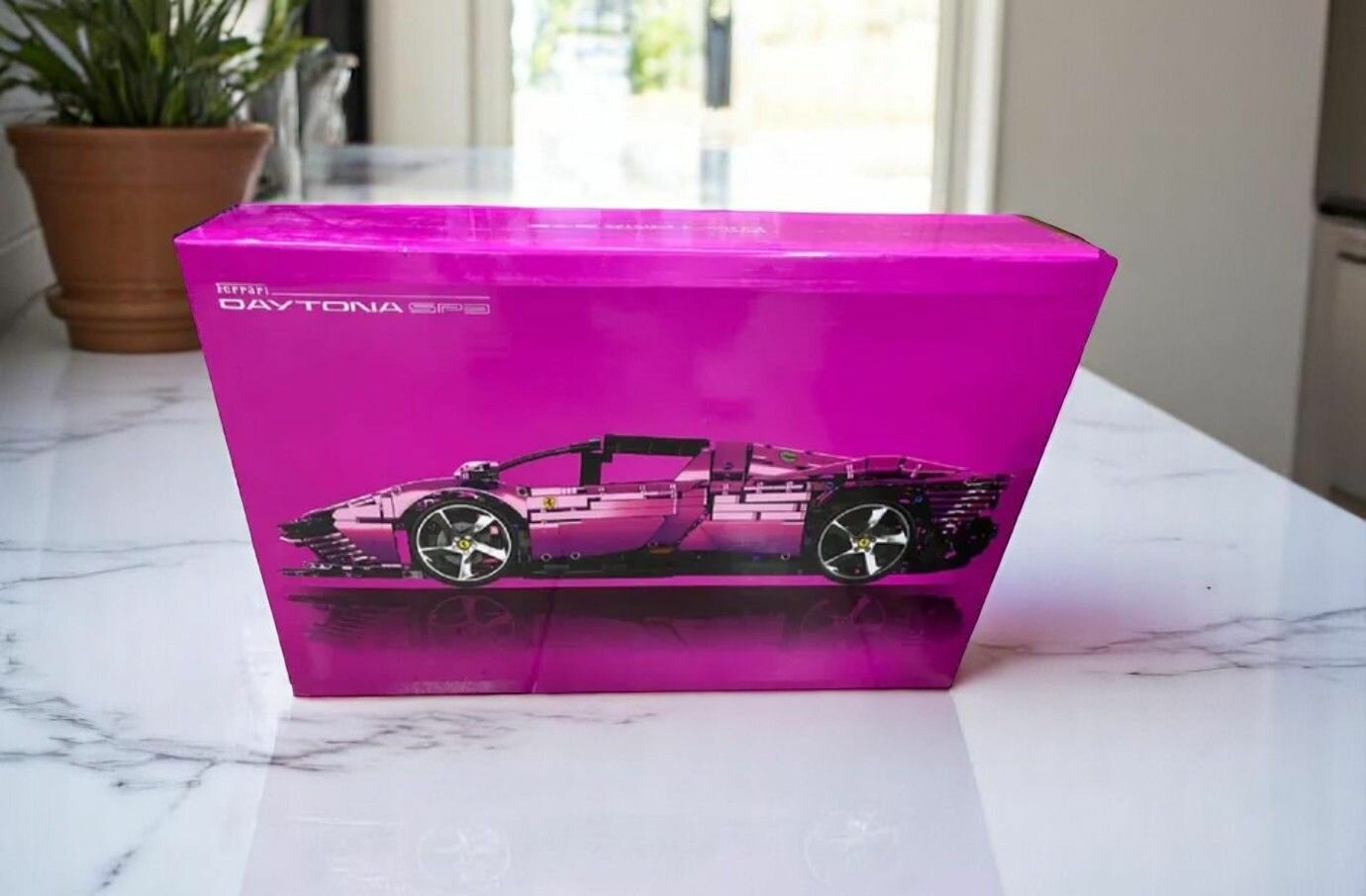Конструктор Спорткар Ferrari Daytona SP3, W988 3778 деталей розовый