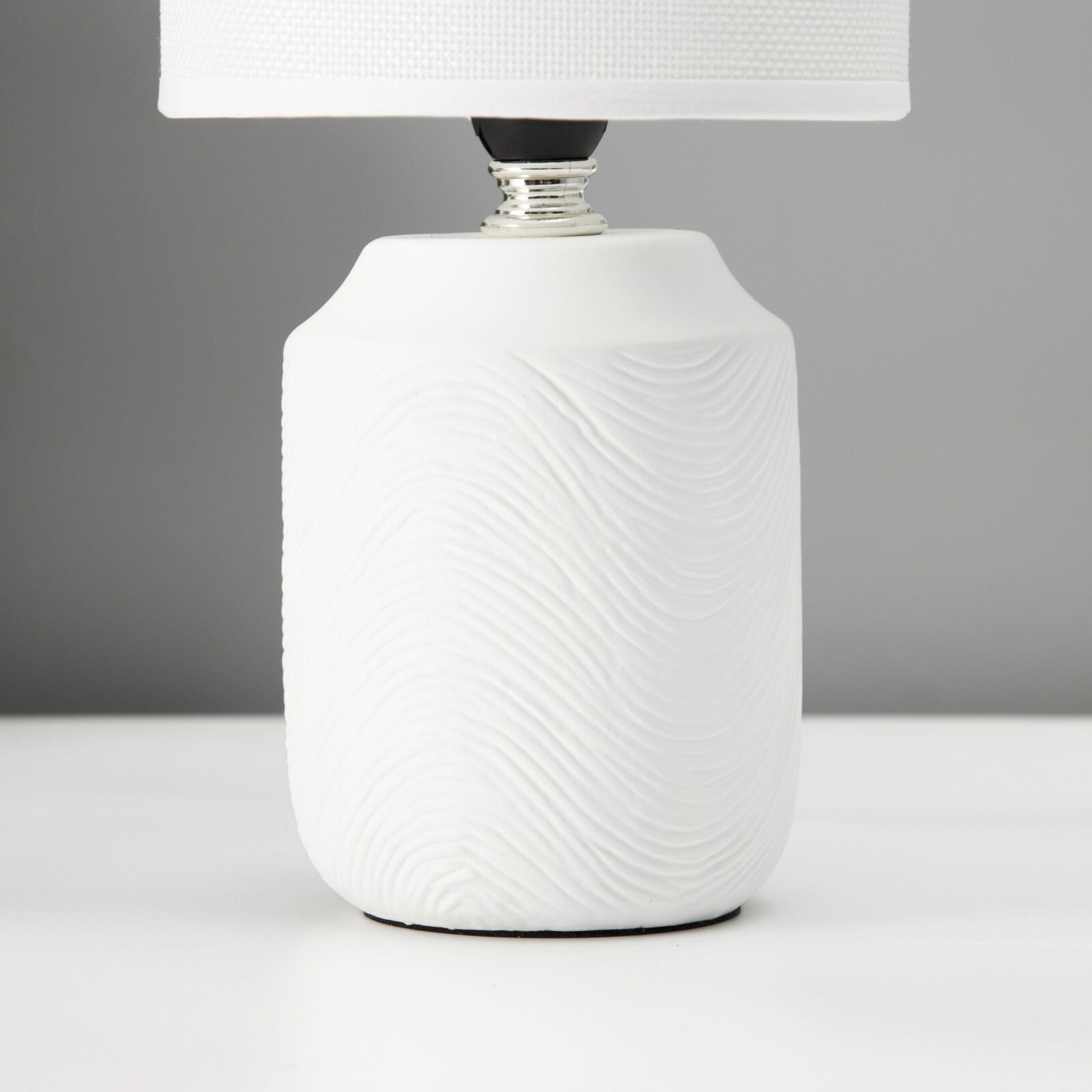 Настольная лампа "Румини" Е14 40 Вт белый 13х13х27 см