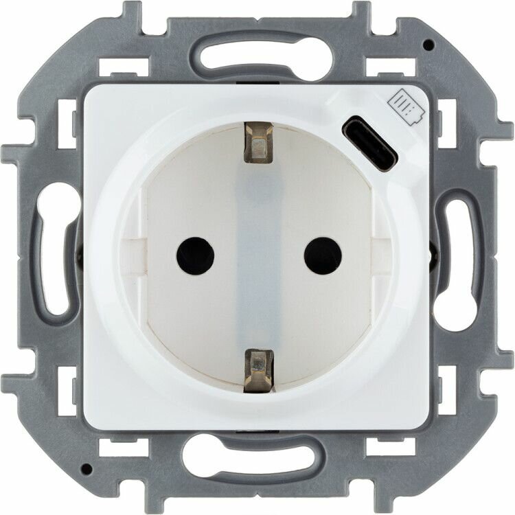 Розетка 2P+E 16А + USB C белый INSPIRIA