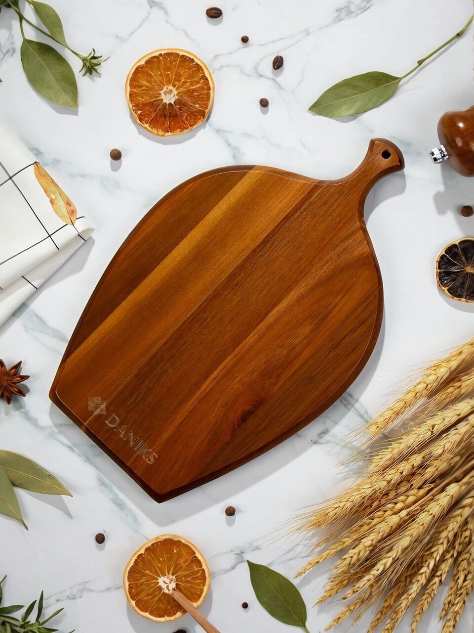 Daniks Доска разделочная деревянная 30х19х1.6 см с ручкой