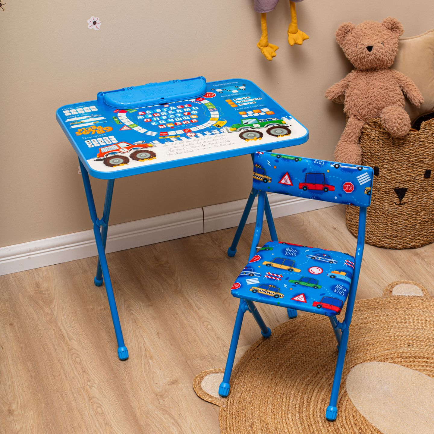 Комплект Nika "Большие гонки" для мальчиков стол и стул синий ЛДСП/металл
