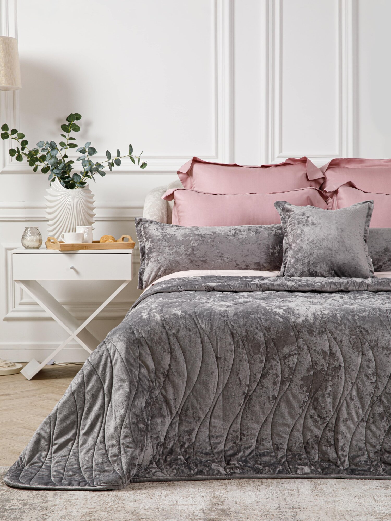 Покрывало GOLDTEX "Велюр", наполнитель "Лебяжий пух", 240x260 см