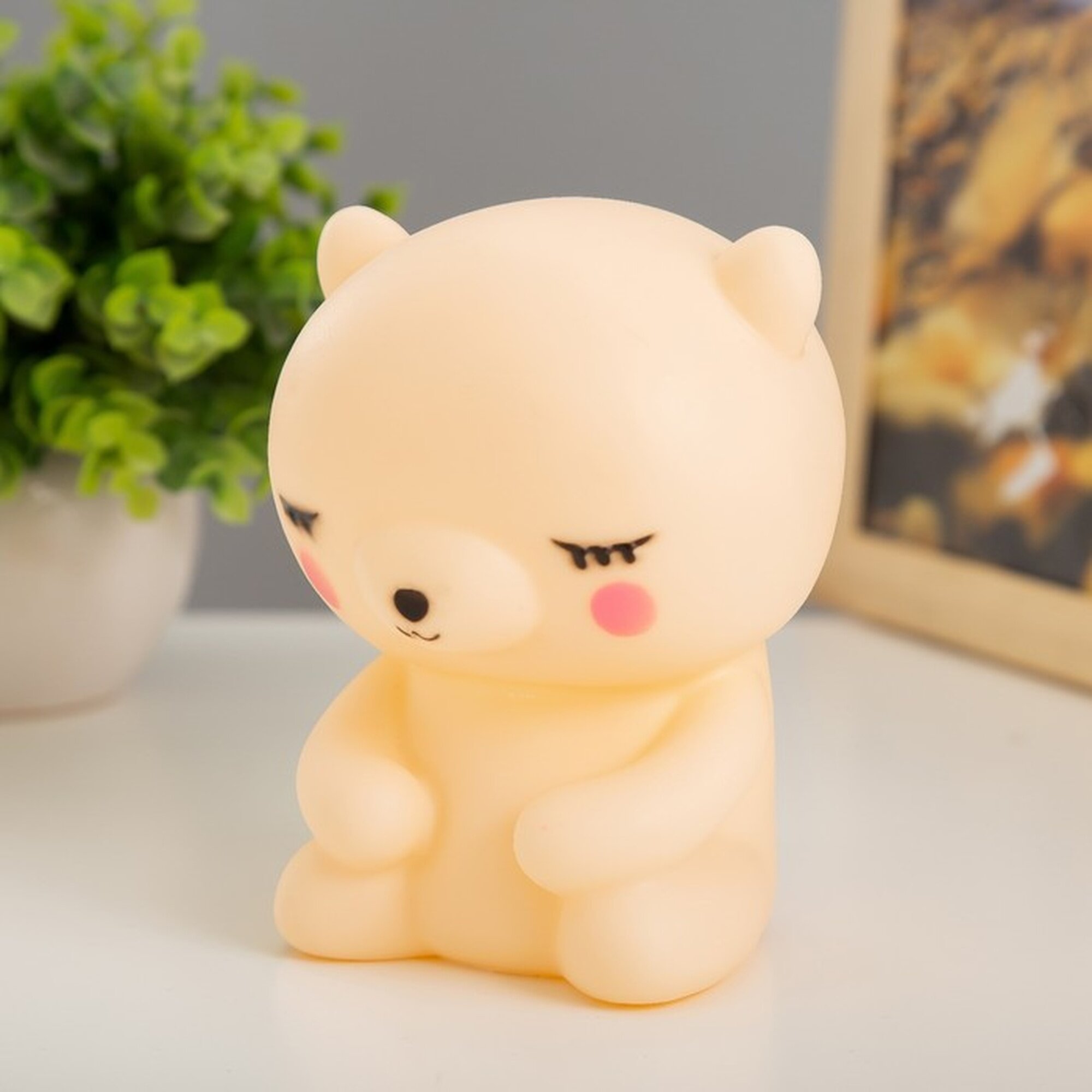Фигурка светящаяся RISALUX «Медвежонок» LED-ночник от батареек 3×LR44 жёлтый 7×7×11.5 см