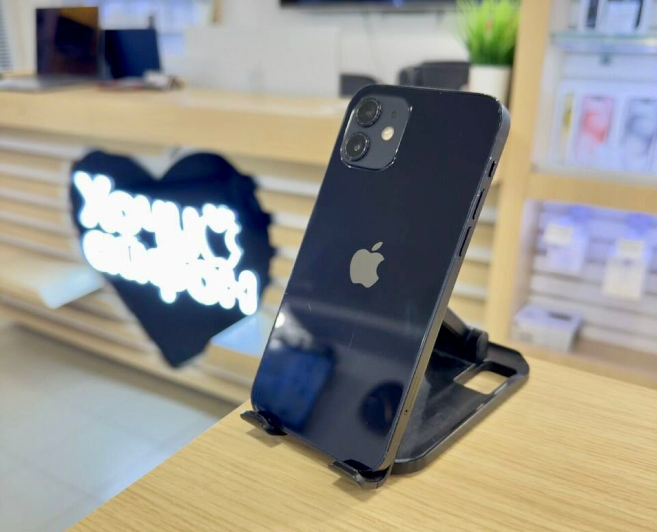 Смартфон Apple iPhone 12 128 ГБ, nano SIM+eSIM, черный