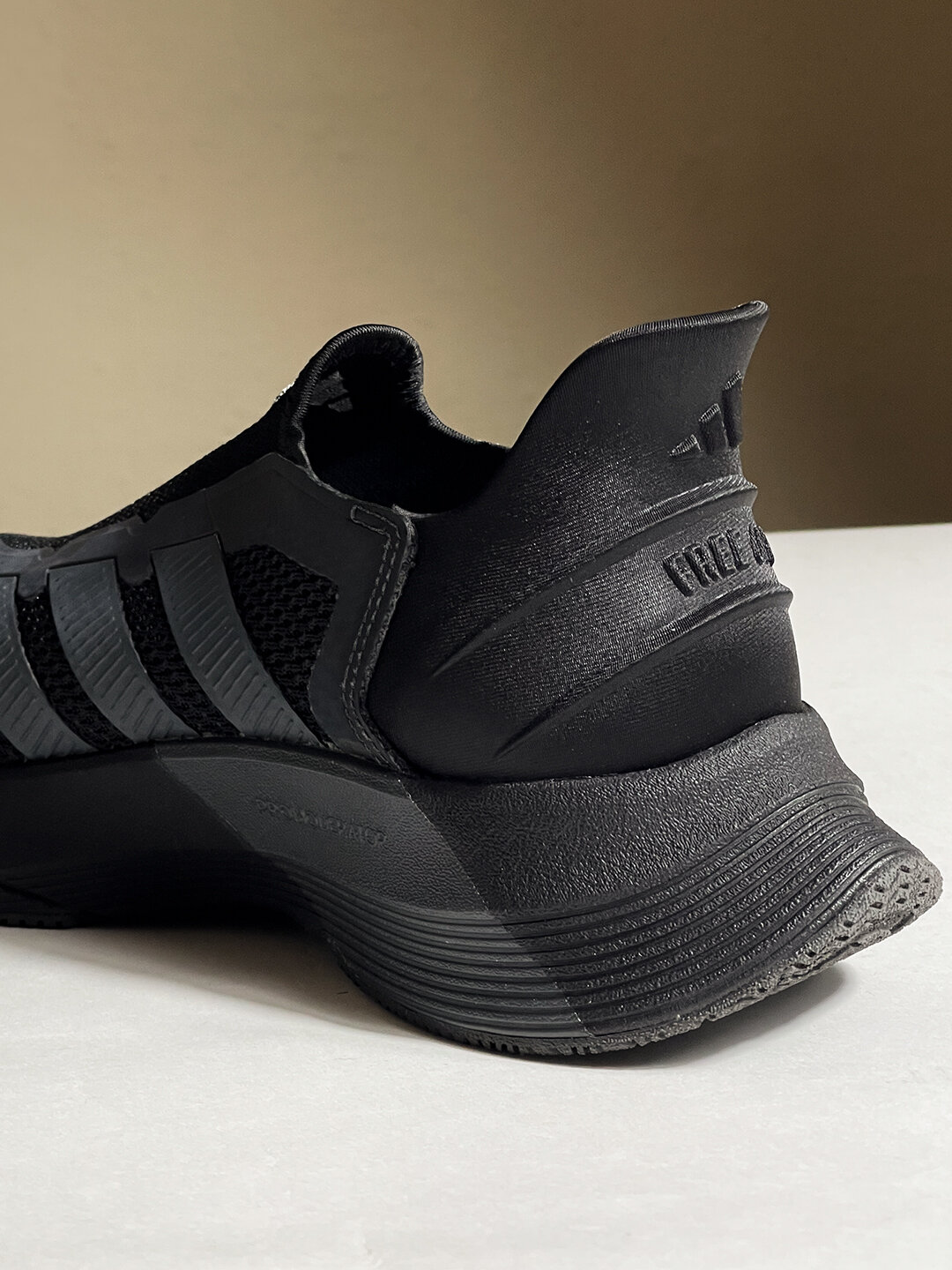 Кроссовки adidas gene revive, полнота F, размер 41 1/3 FR, black — фото 1