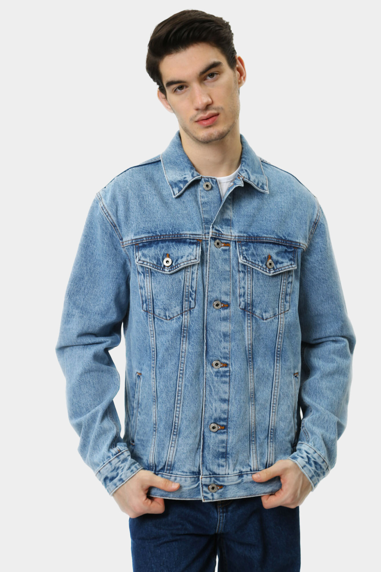 Куртка джинсовая