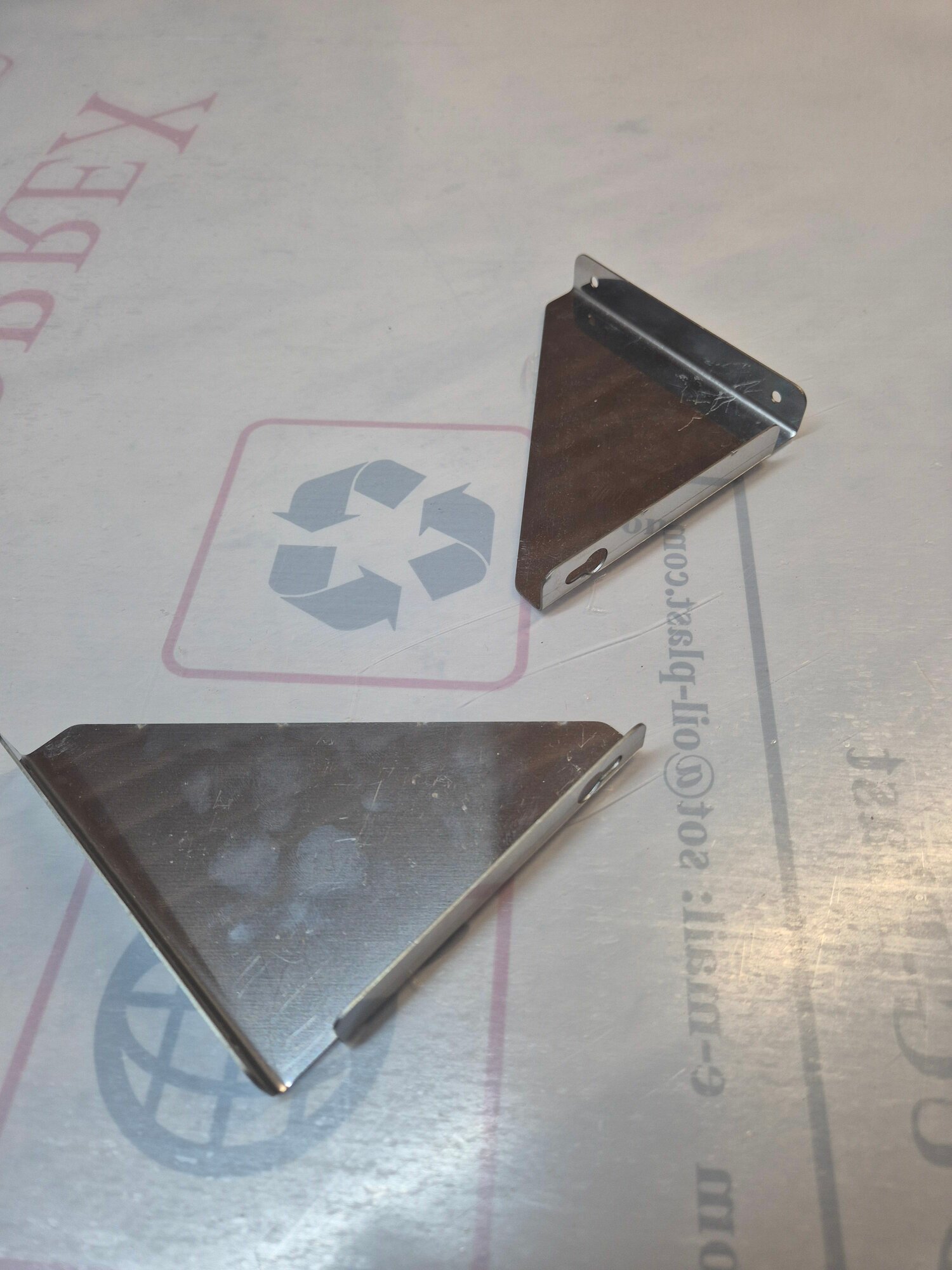 Уголок для полки , кронштейн без рисунка модель 216 — фото 1