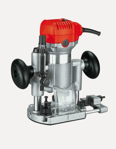 Изображение товара Фрезер универсальный + 3 базы FELISATTI FT6103, цанга 6 и 8 мм, 710 Вт