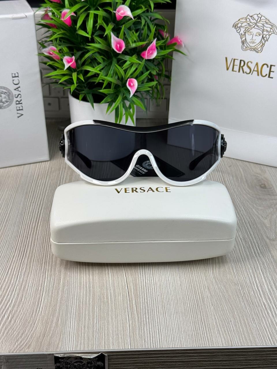 Солнцезащитные очки Versace, белый/черный