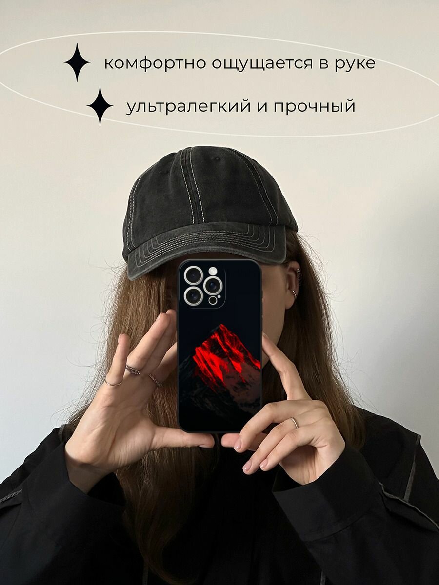 Черный матовый чехол на Apple iPhone 15 Pro Max / Айфон 15 Про Макс с принтом Красная гора — фото 1