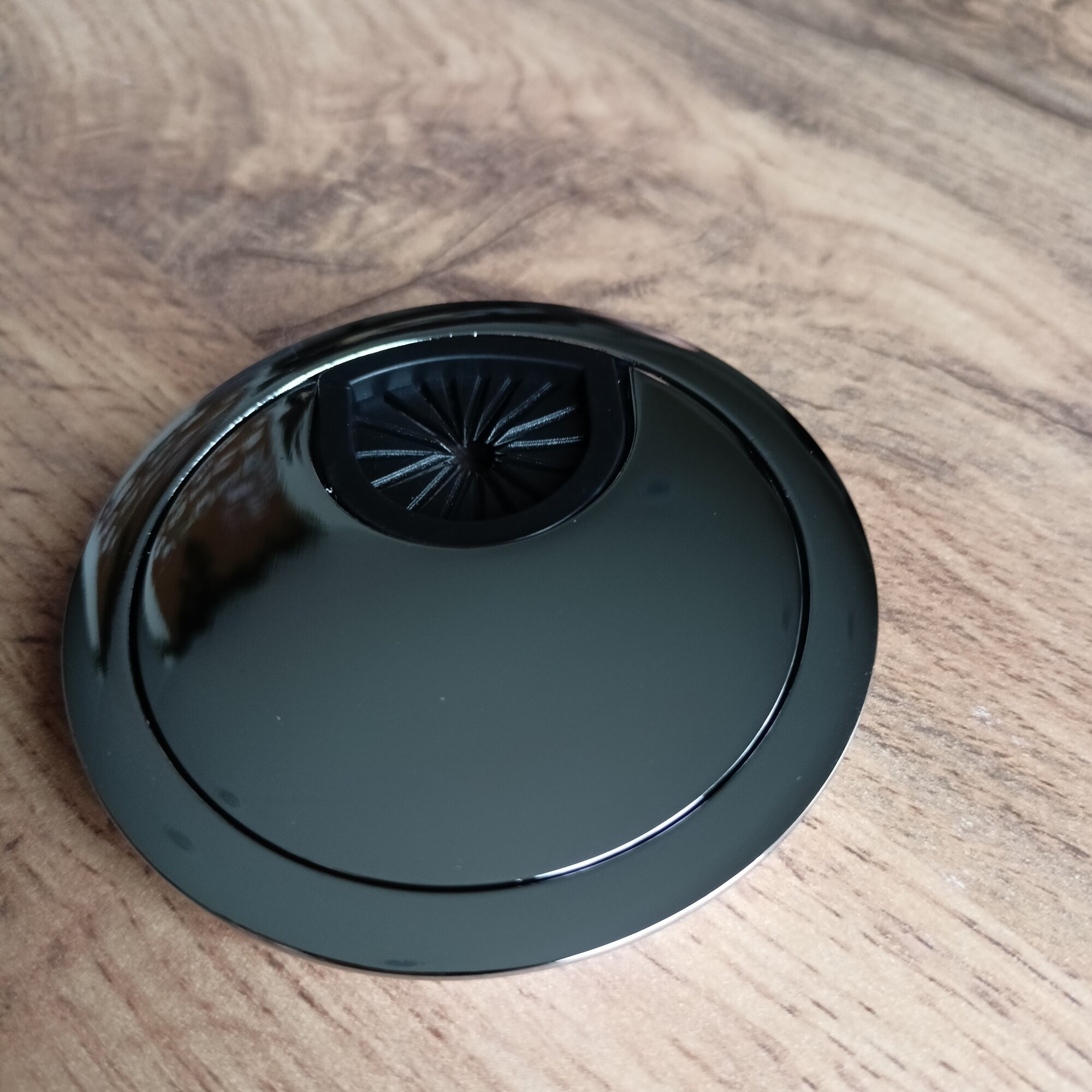 Заглушка для проводки из цинкового сплава - 1 шт. Хром. D60. — фото 1