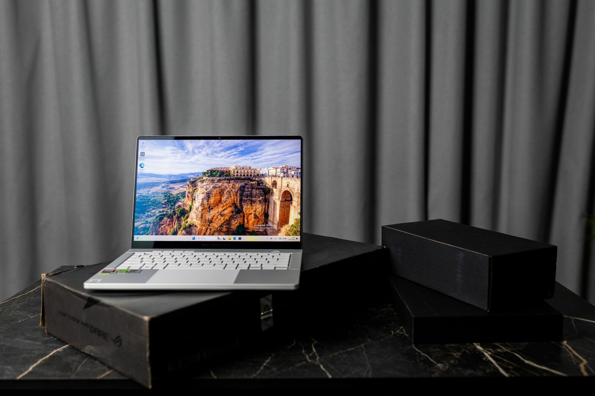 Игровой ноутбук Asus Rog Zephyrus G14 Air, Intel Core Ultra 9 185H, RTX4060, RAM 32 GB, SSD 2048 GB , белый