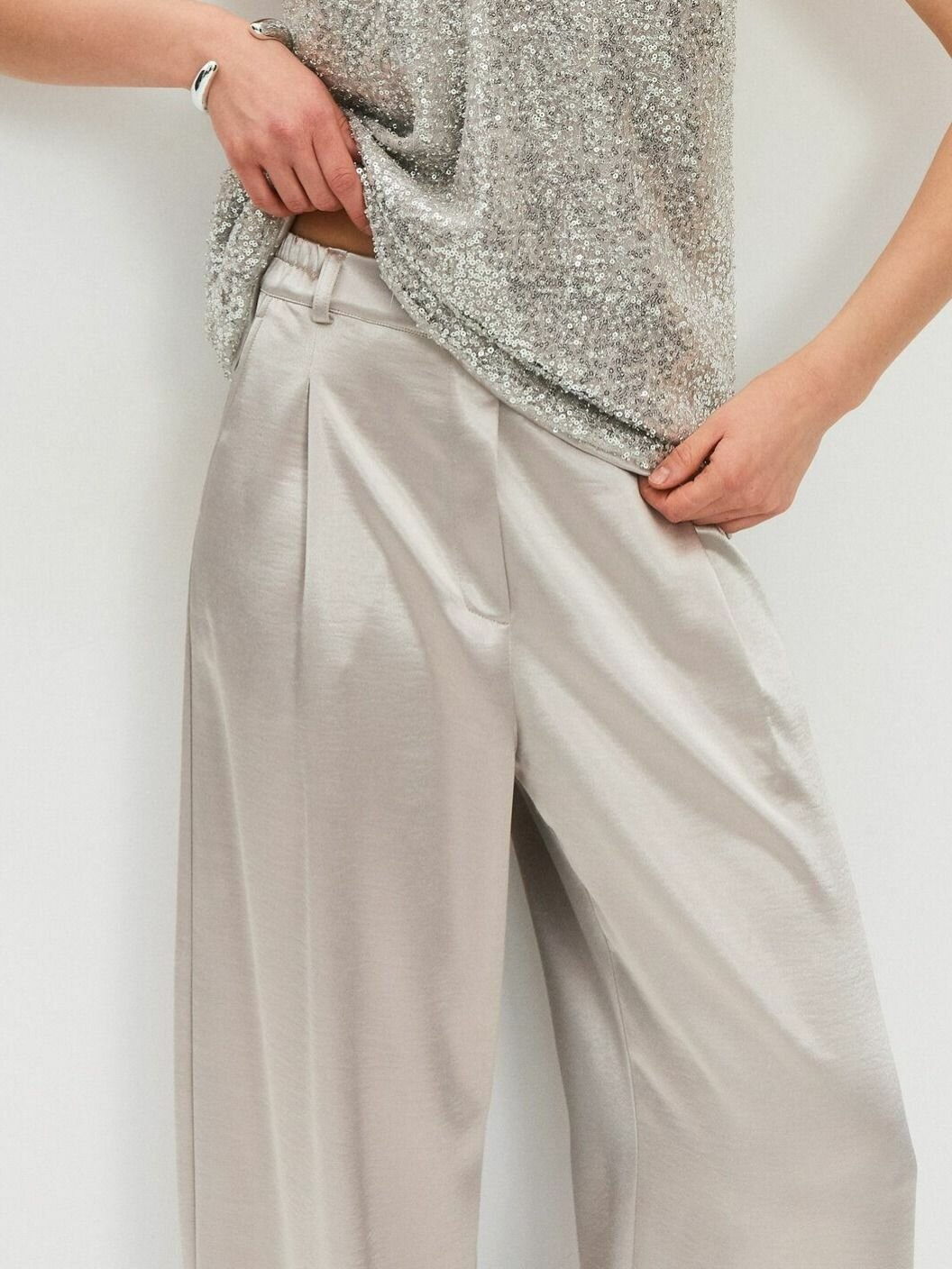 Брюки классические TO BE ONE, размер 44