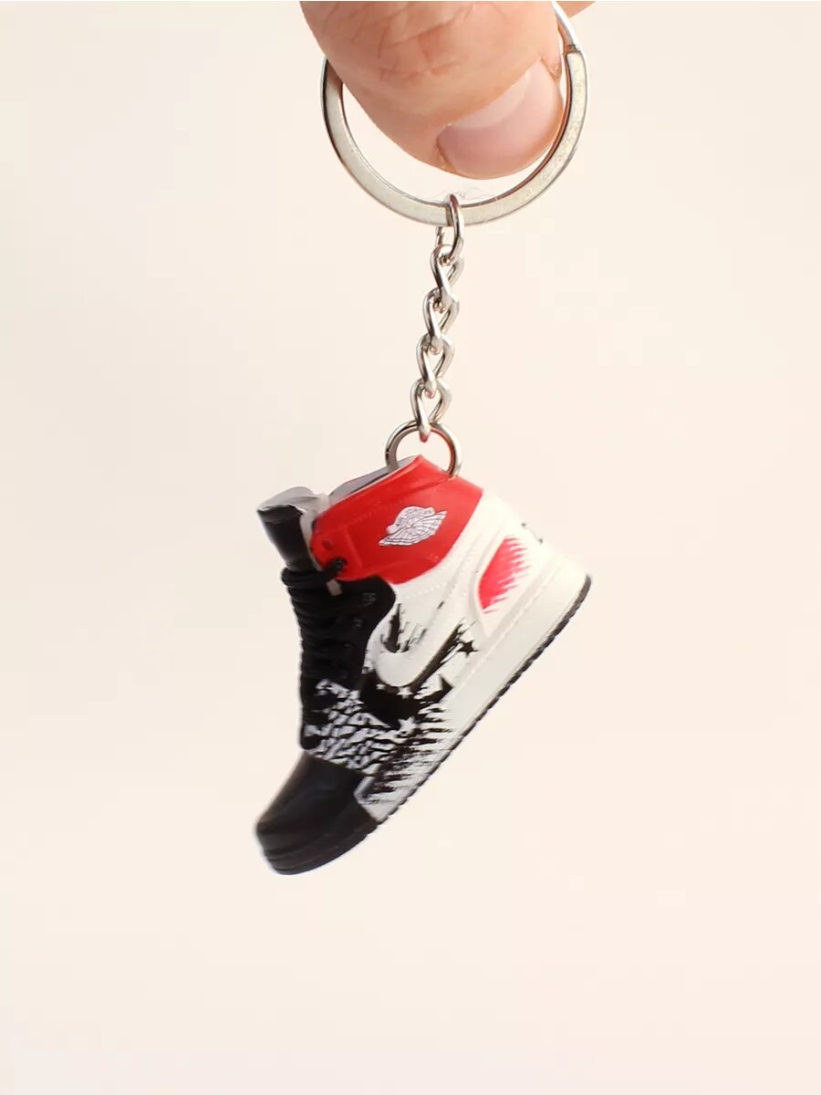 Брелок, красный, белый, черный — фото 1
