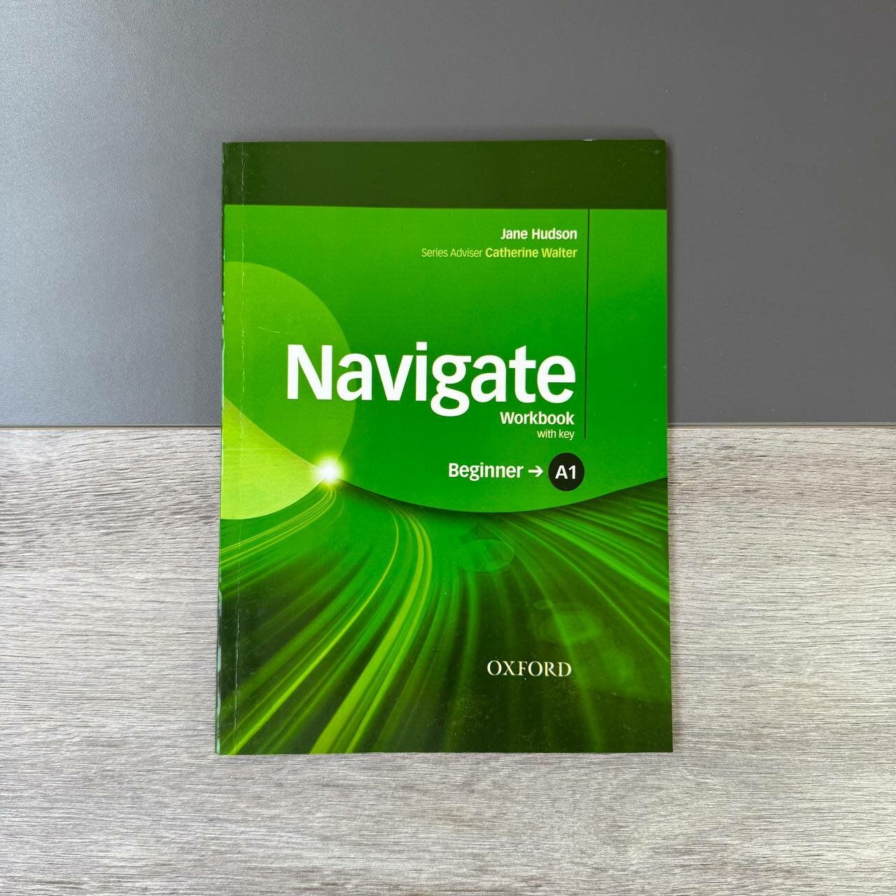 Книга "Navigate beginner a1" Paul Dummett, Jake Hughes, английский язык, А4, комплект — фото 1