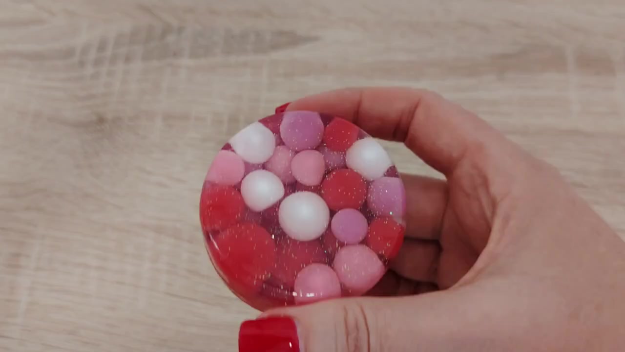 Подарочный набор. Мыло ручной работы. ВЕДИ SPA. 2 шт. Туалетное мыло для рук и тела. Аромат клубники и лимона. 140 гр. — фото 1