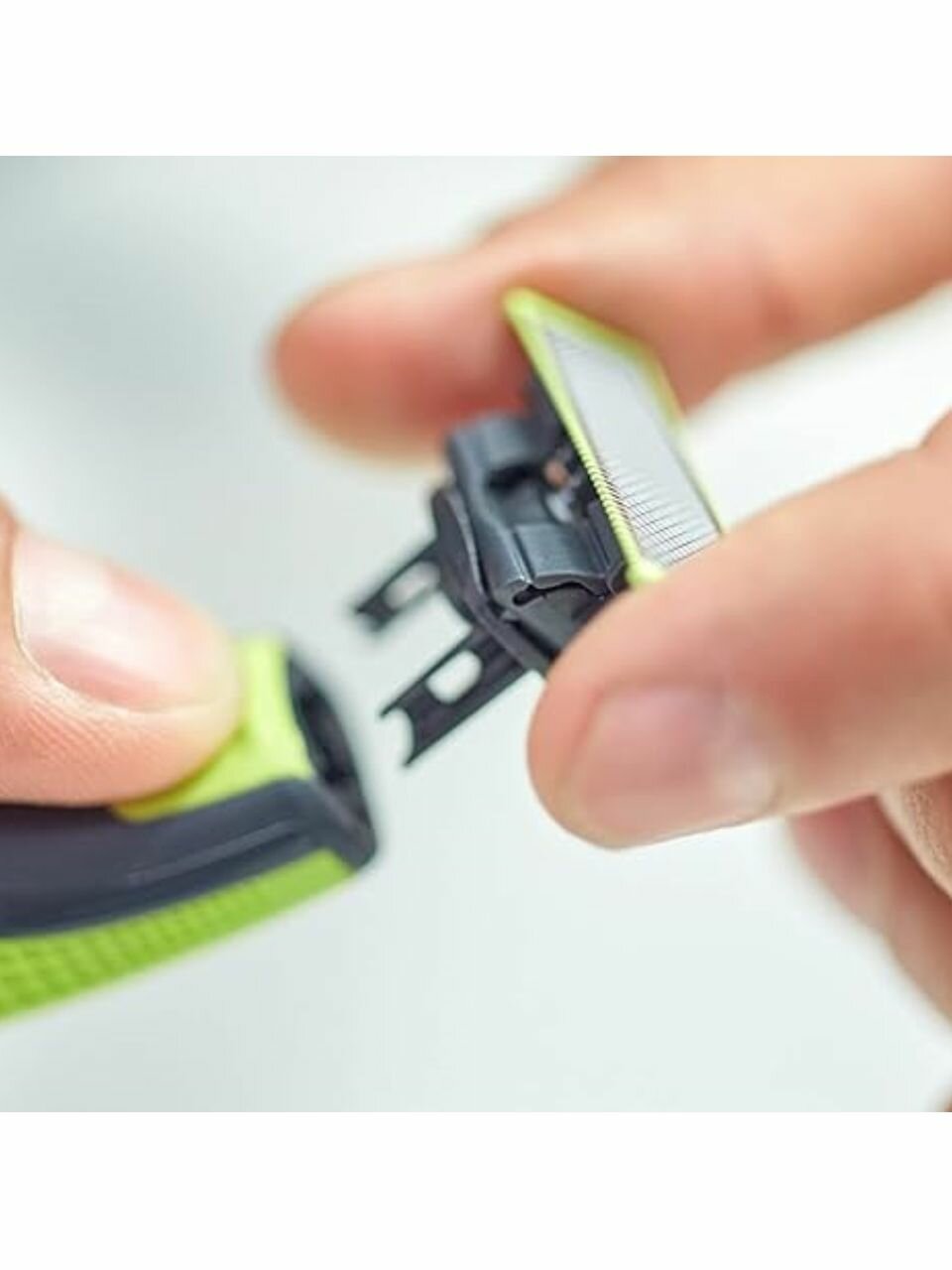 Сменное лезвие Philips oneBlade 3 шт+ножницы для волос носа 1 шт — фото 1