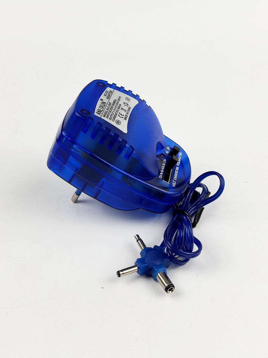 Блок питания , адаптер, универсальное напряжение, 1,5-12 В, 2 А — фото 1