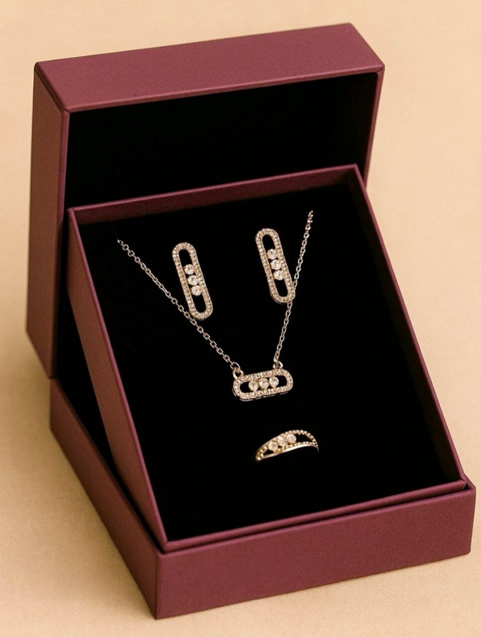 Комплект бижутерии, размер кольца 17.1, размер колье/цепочки 18 см, golden — фото 1