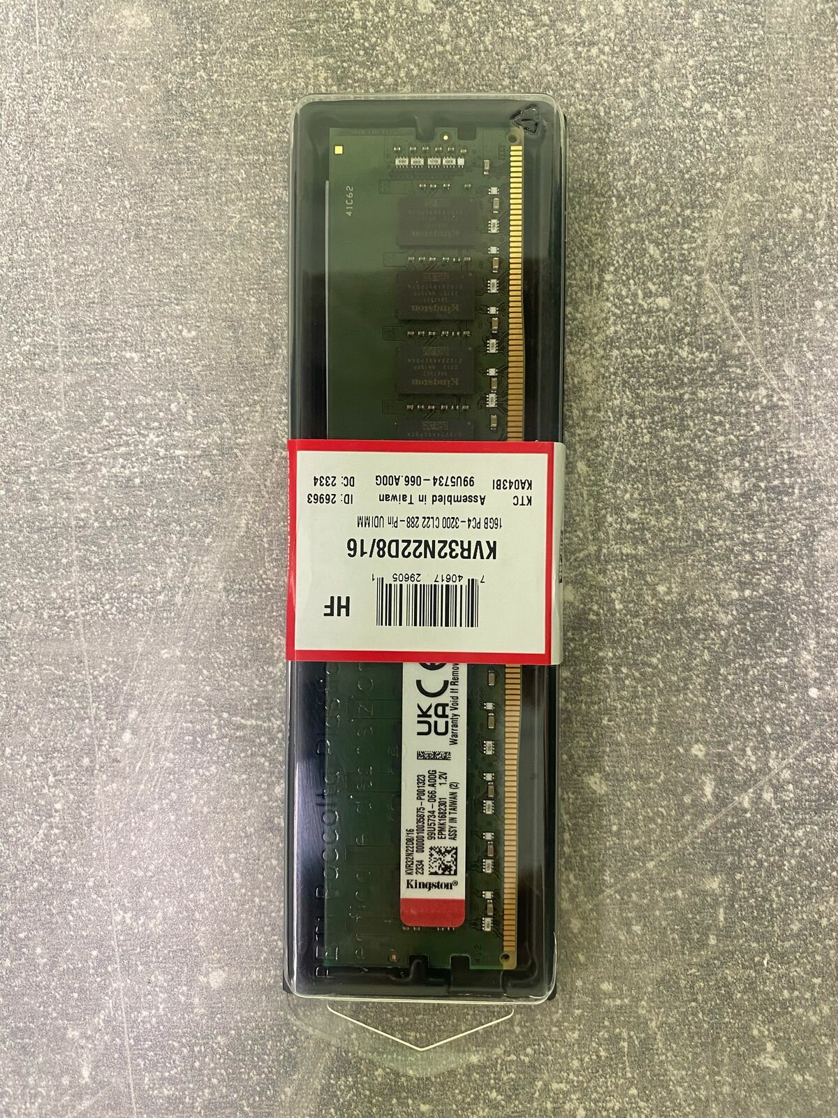 Оперативная память Kingston ValueRAM CL22 KVR32N22D8/16, 16Gb, DDR4, 3200 МГц — фото 1