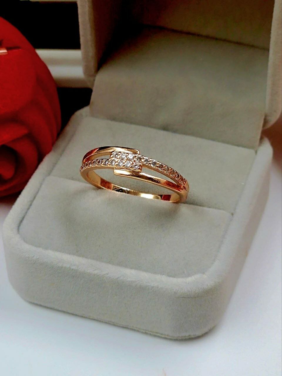 Кольцо, фианит, размер 19, золотой — фото 1