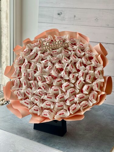 Изображение товара Сладкий съедобный букет Fleur & Bonbon "Рафаэлло", розовый/белый