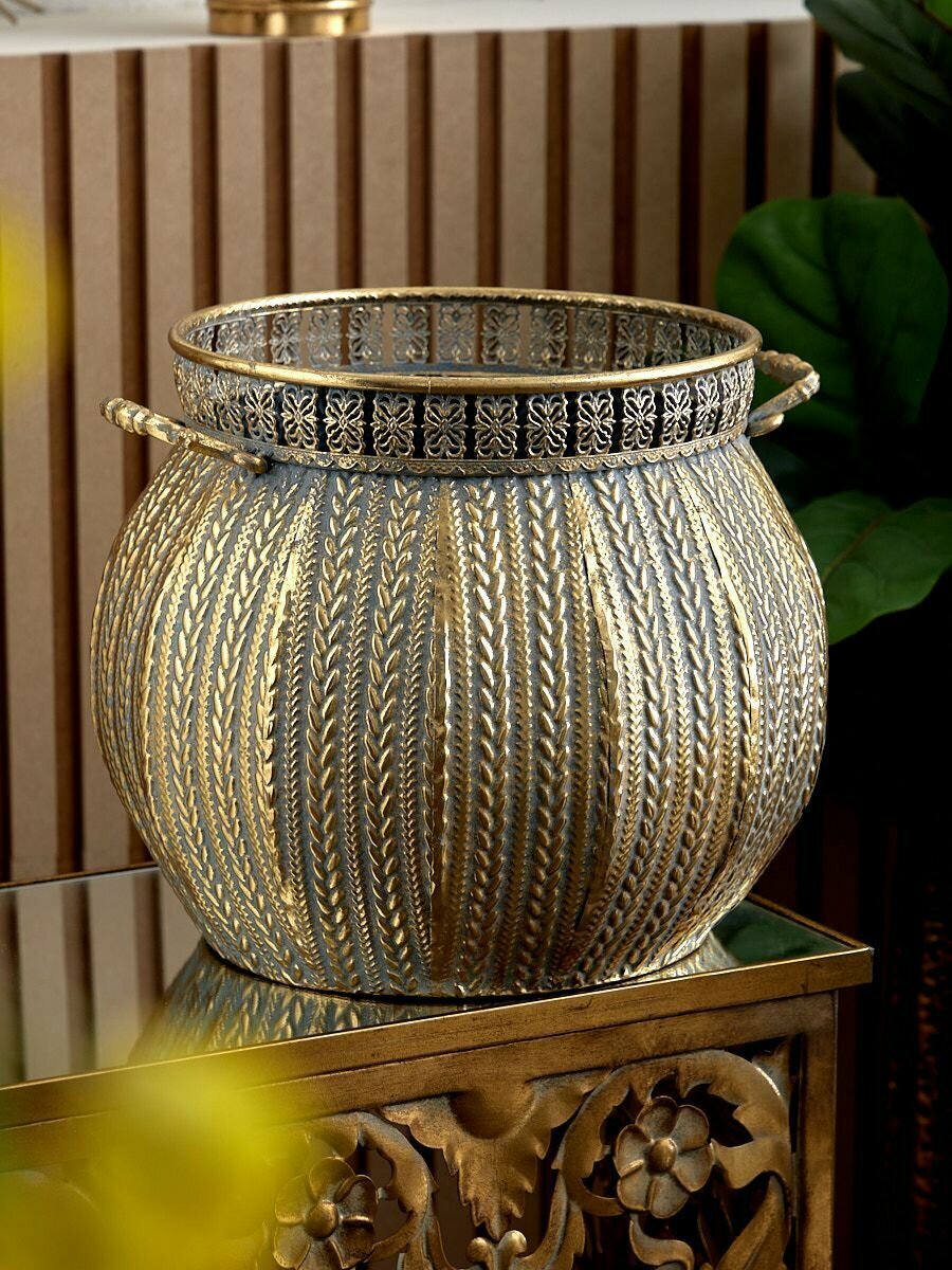 57-458/1 Ваза с ручками Эфиопия 38х38х32см золотое с патиной, Glasar