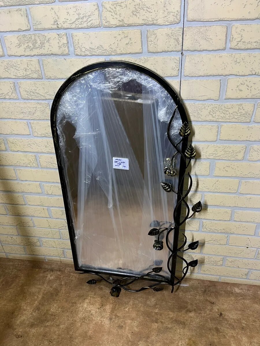 Кованое зеркало, ручная работа, цвет черный с золотой патиной 100*50 см — фото 1