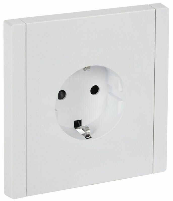 Розетка СП FORTE&PIANO FP215 16А с заземл. защ. шторки винт. крепл. бел. IEK FP-R14-16-K01