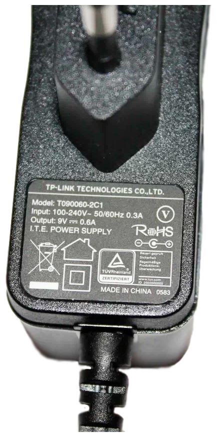 Блок питания универсальный TP-LINK 9В 0,6А с штекером 5.5*2.1 мм (T090060-2C1) — фото 1