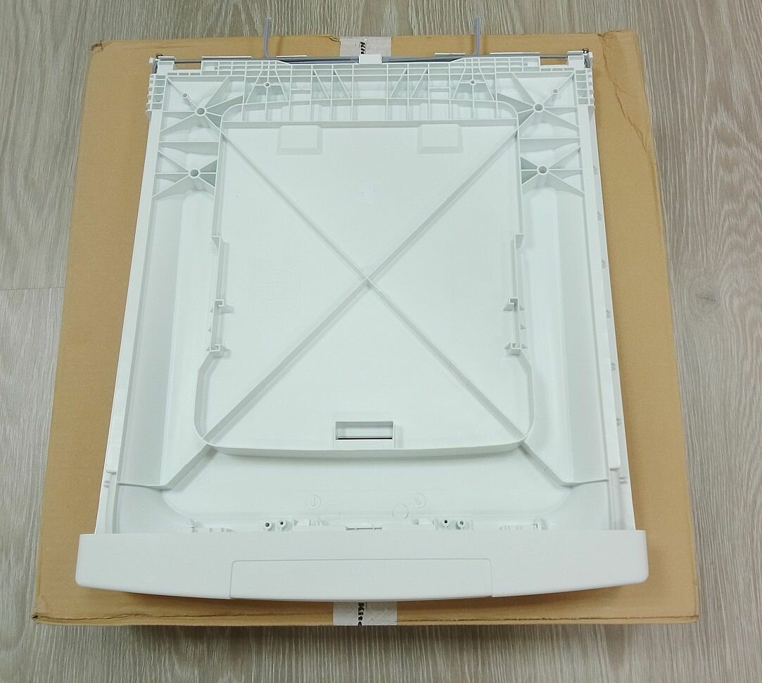 Крышка стиральной машины с верхней загрузкой Whirlpool 481010736042 C00309722 (без металлической крышки)