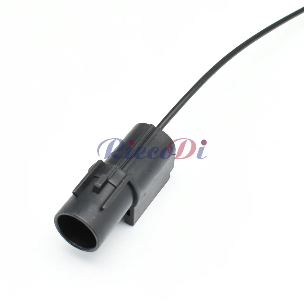Автомобильный разъем KUM 1 контакт, 15 cm wire, PB621-01020
