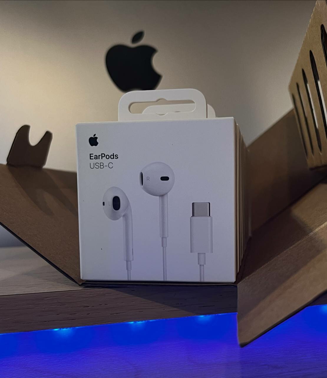 Наушники Apple EarPods with Type C Connector MTJY3FE - фото №12