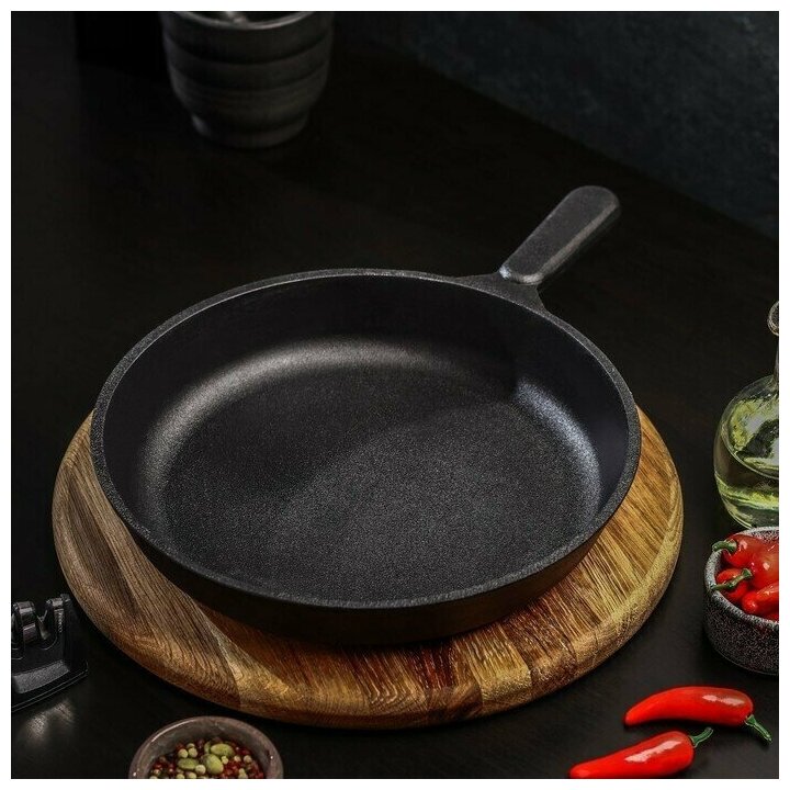 фото Сковорода литая чугунная Magma, диаметр24 см, высота4 см, чугунная ручка