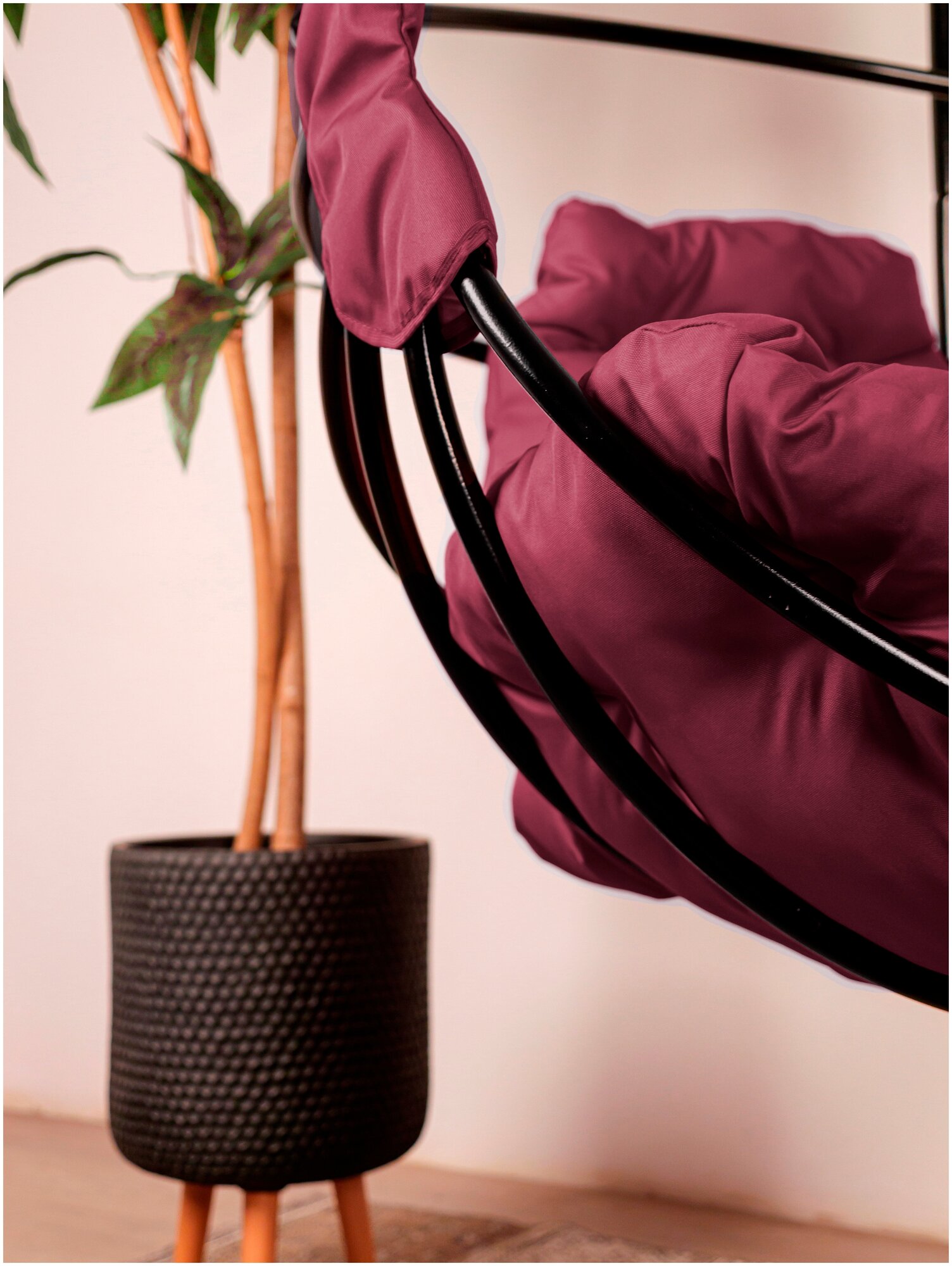 Подвесное кресло M-Group веер, разборный чёрный, бордовая подушка - фотография № 10