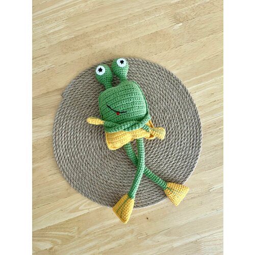 Лягушка-тянучка для ребенка. Игрушка жаба ручной работы.