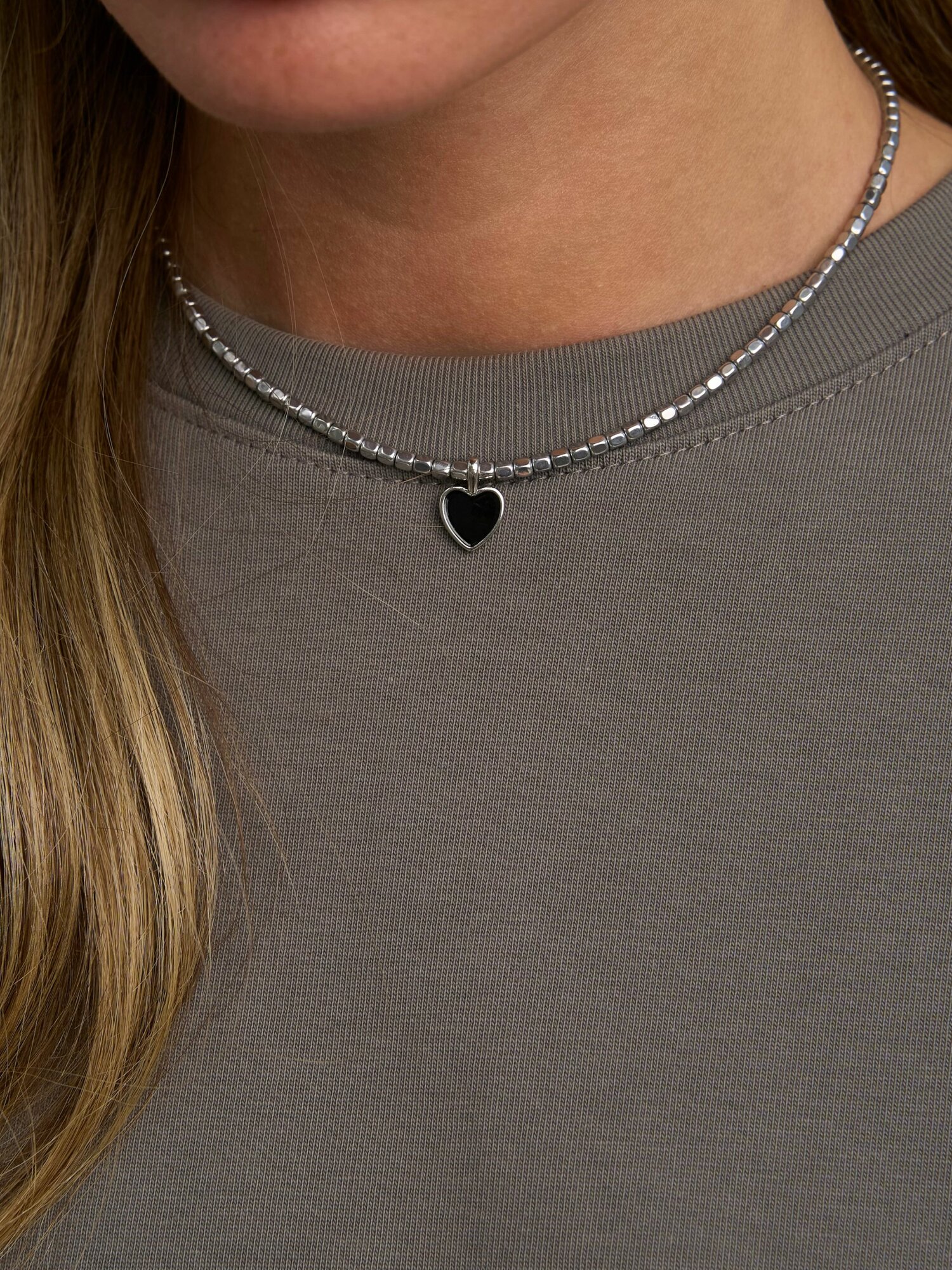 Чокер, эмаль