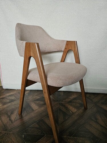 Изображение товара Обеденный стул "MAXI" массив дерева бук, тонировка орех, ткань шенилл