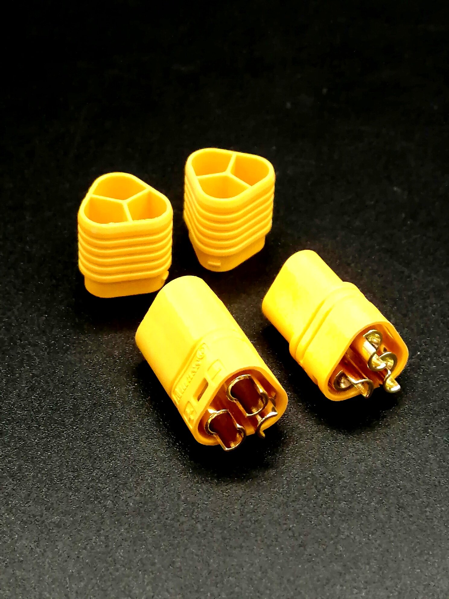 Разъем MT60T-plug 3 pin (комплект папа+мама) Номинальное Напряжение, В 60 Номинальный рабочий ток, А 20​