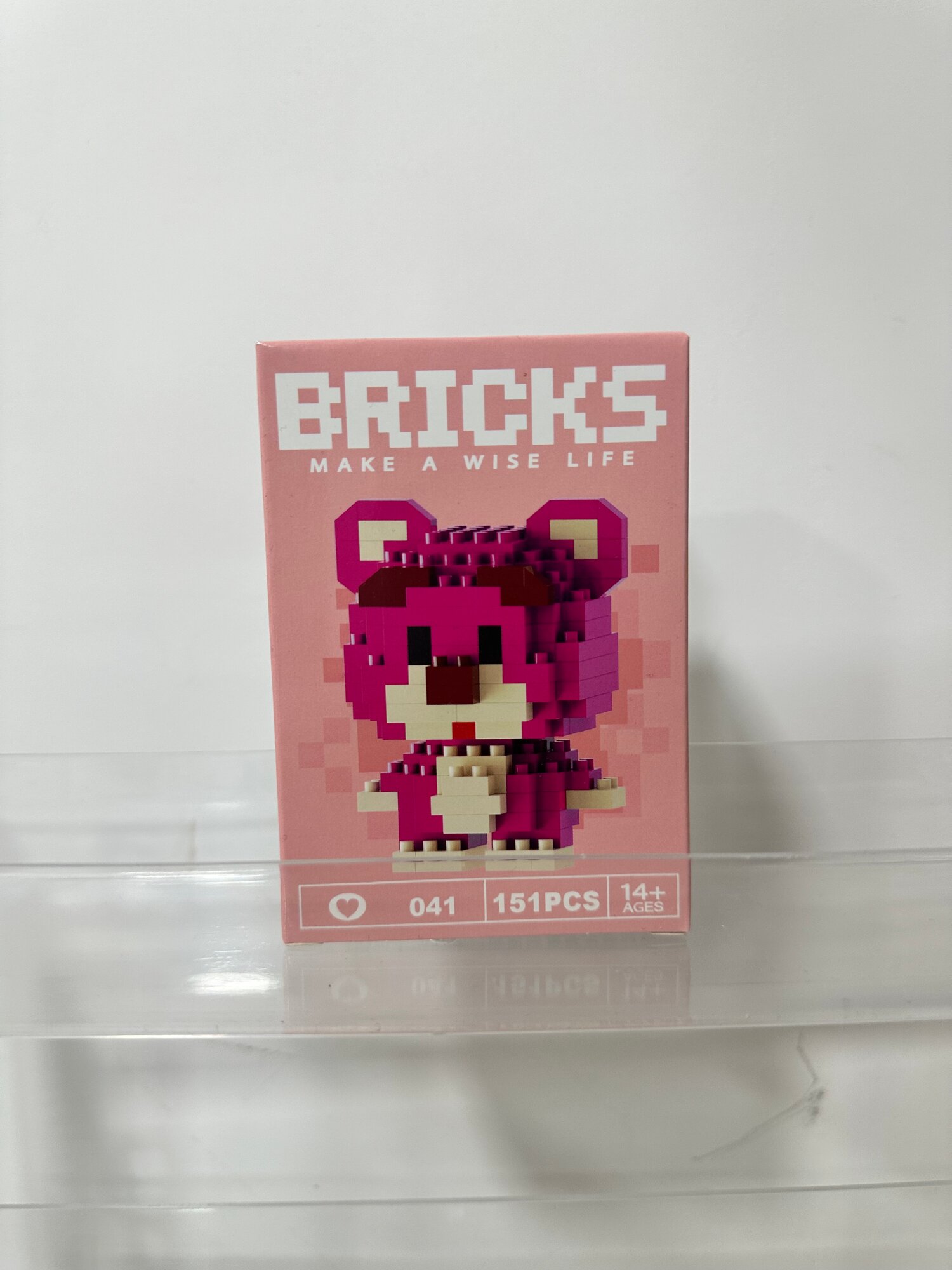 Мини-нано-конструктор в стиле персонажей Disney bricks Брикс . Развивает внимание, мелкую моторику и воображение.
