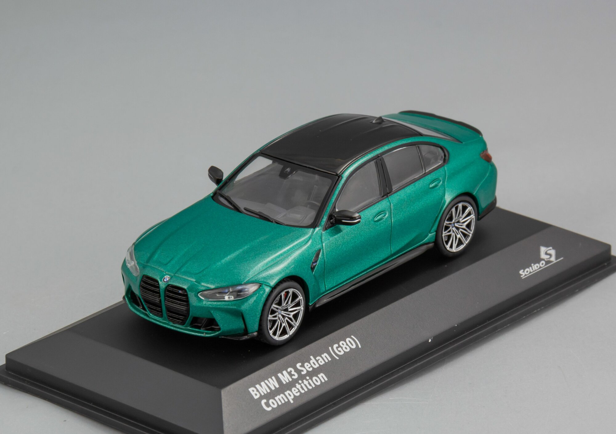 Коллекционная масштабная модель 1:43 BMW G80 M3 - 2023 от Solido