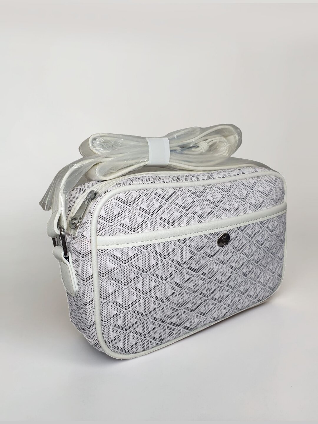 Сумка кросс-боди  Сумка кросс-боди, фактура матовая, белый, — фото 1