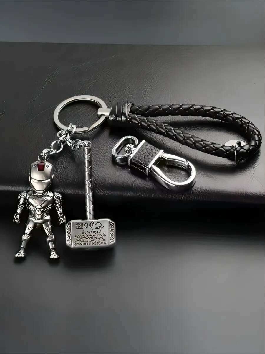 Брелок, белый, черный, серебряный — фото 1