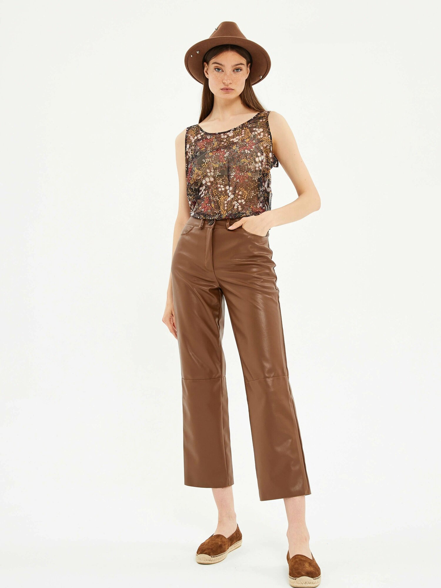 Брюки классические