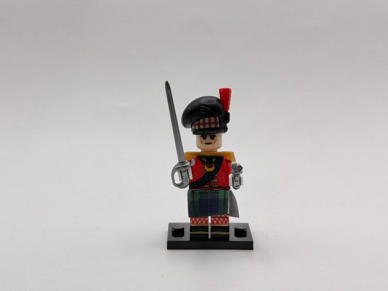 Минифигурка "Шотландский офицер пехоты", фигурка персонажа коллекции "Новое время", совместима с конструкторами Lego