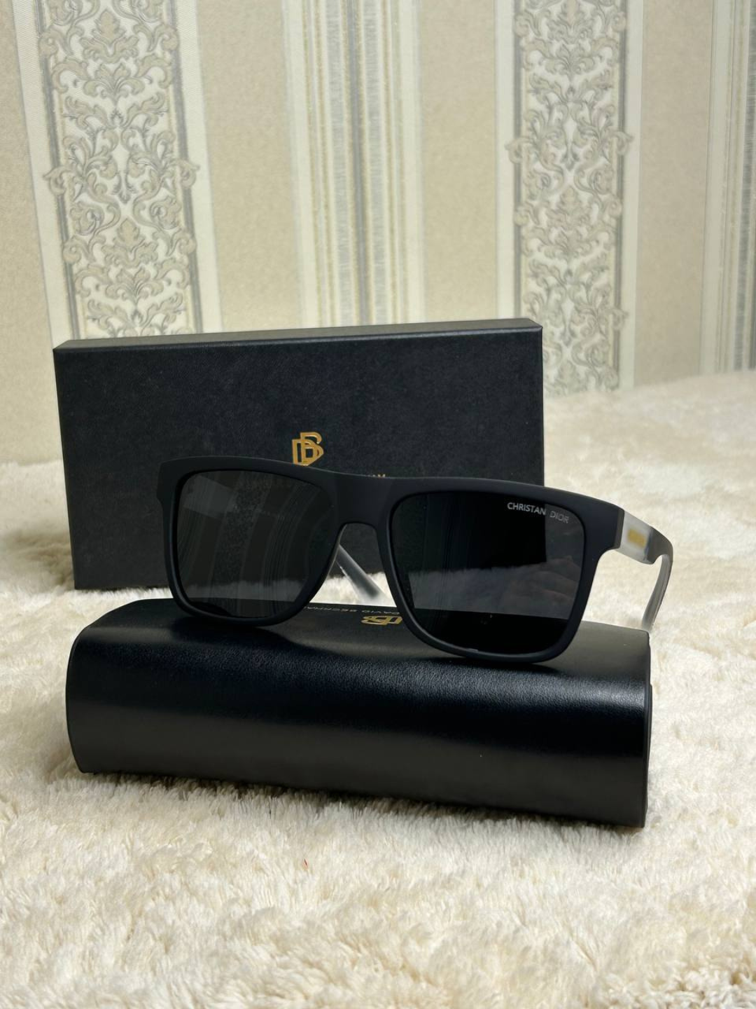 Солнцезащитные очки