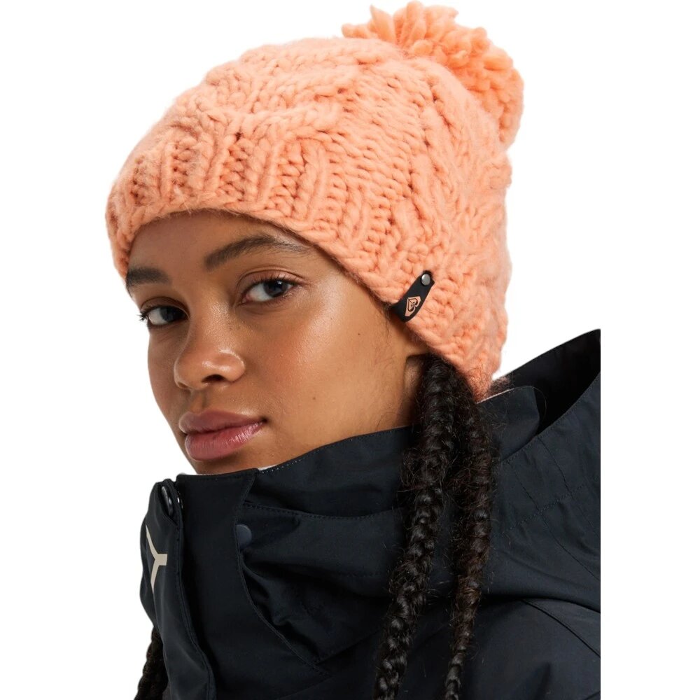 Шапка для женщин