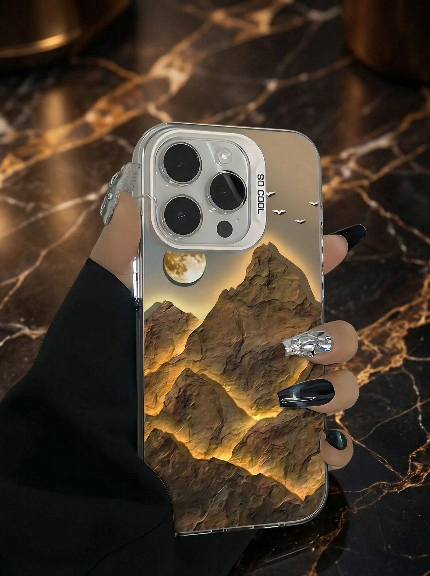 Чехол для iPhone 15/16 Pro/Pro Max "Горы", с рисунком, материал TPU. — фото 1